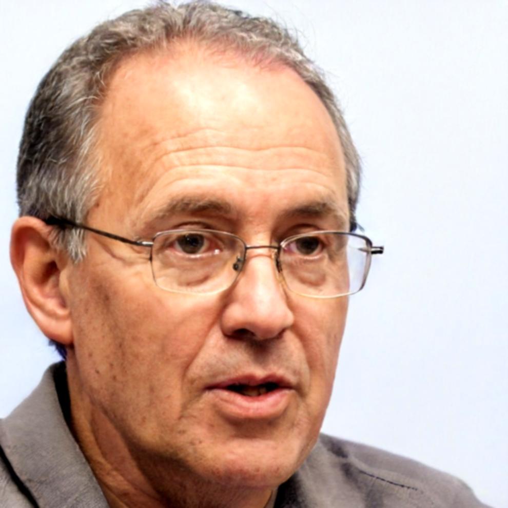 Retrato profesional de Sebastián Villalobos